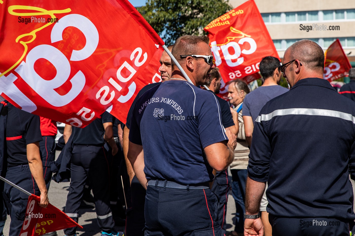 Photo De MANIFESTATION DE SAPEURS POMPIERS PROFESSIONNELS A L APPEL DE