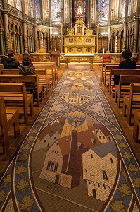  MAIN AISLE IN THE HOLY CHAPEL WITH ITS ALTAR, MOSAIC REPRESENTING THE MINES AND FACTORIES OF THE INDUSTRIAL AND COMMERCIAL LILLE, INSIDE THE NOTRE-DAME-DE-LA-TREILLE CATHEDRAL, LILLE, NORD, FRANCE