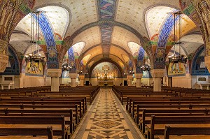  CRYPT IN THE THE SAINTE-THERESE OF LISIEUX BASILICA BUILT IN 1929 IN HONOR OF SAINTE-THERESE OF THE CHILD JESUS CANONIZED IN 1925, ROMAN-BYZANTINE STYLE, LISIEUX, PAYS D'AUGE, CALVADOS, NORMANDY, FRANCE