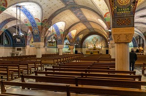  CRYPT IN THE SAINTE-THERESE OF LISIEUX BASILICA BUILT IN 1929 IN HONOR OF SAINTE-THERESE OF THE CHILD JESUS CANONIZED IN 1925, ROMAN-BYZANTINE STYLE, LISIEUX, PAYS D'AUGE, CALVADOS, NORMANDY, FRANCE