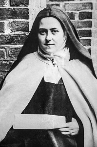  PORTRAIT OF SAINTE-THERESE OF LISIEUX OR SAINTE-THERESE OF THE CHILD JESUS (1873-1897) CANONIZED IN 1925, LISIEUX, PAYS D'AUGE, CALVADOS, NORMANDY, FRANCE