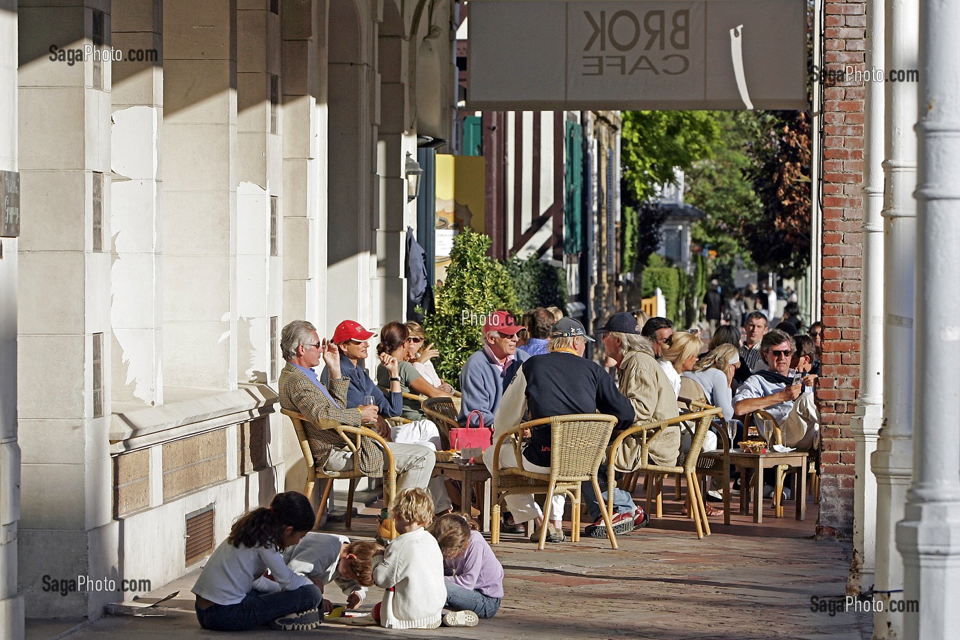 LE BROK CAFE SOUS LES ARCADES, DEAUVILLE, CALVADOS (14), NORMANDIE, FRANCE 