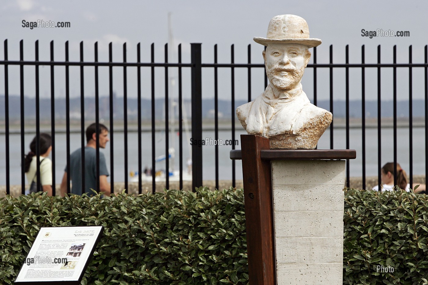 ERIK SATIE, MUSICIEN, 1866-1925, JARDIN DES PERSONNALITES, HONFLEUR, CALVADOS (14), NORMANDIE, FRANCE 