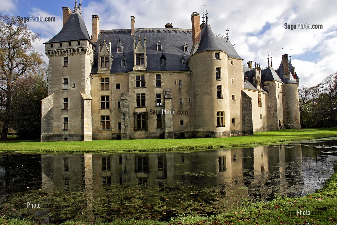 FACADE FEODALE, CHATEAU, MEILLANT, CHER (18), FRANCE 