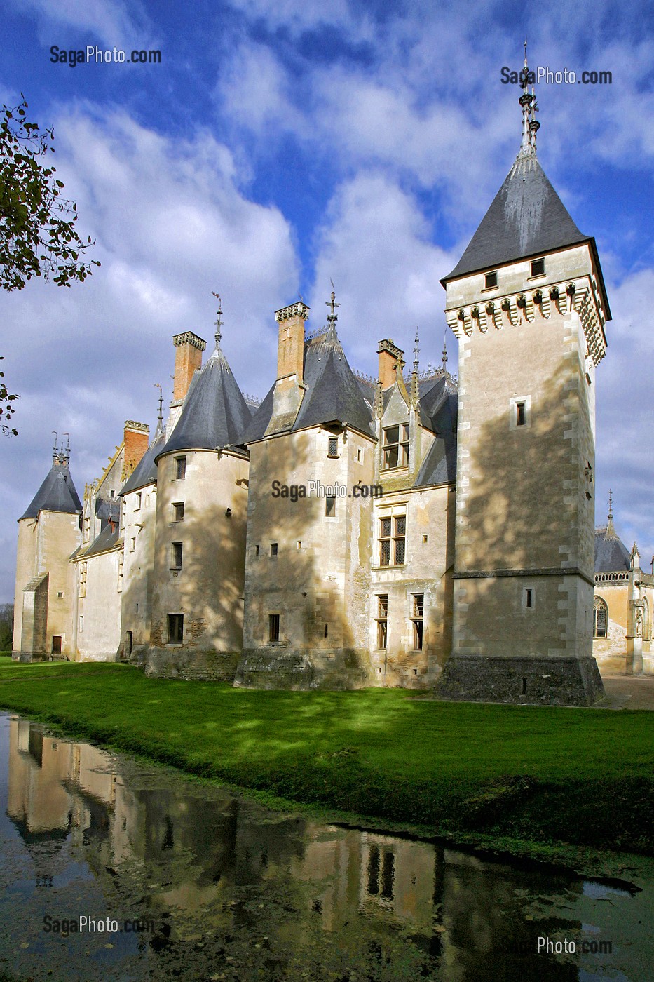 FACADE FEODALE, CHATEAU, MEILLANT, CHER (18), FRANCE 