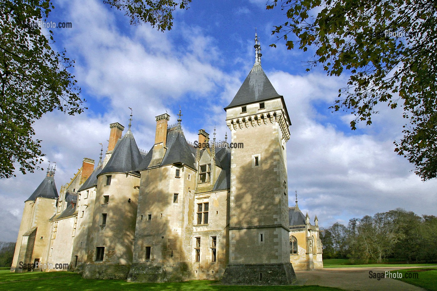 FACADE FEODALE, CHATEAU, MEILLANT, CHER (18), FRANCE 