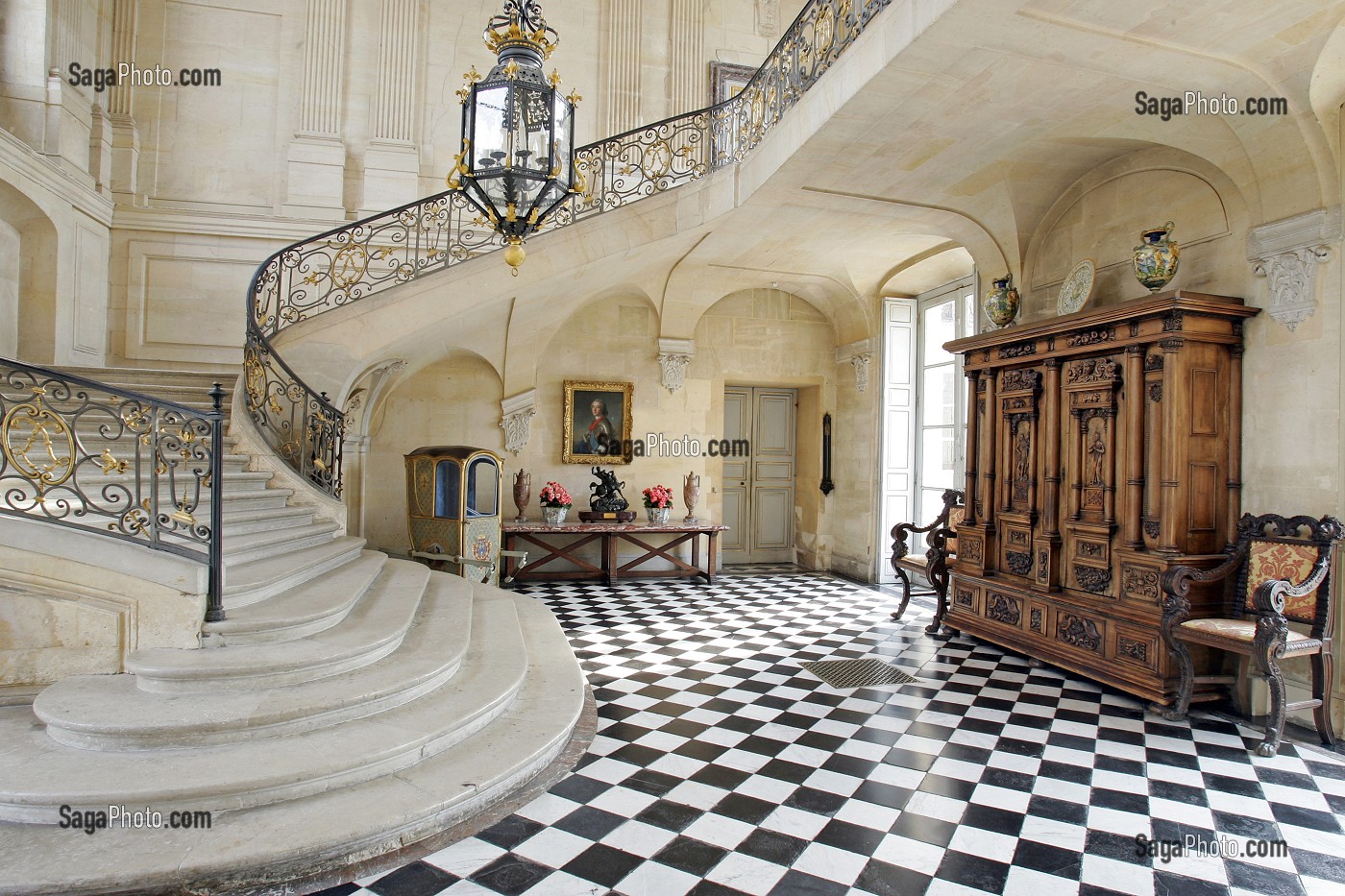 GRAND ESCALIER D'HONNEUR, 1680, CHATEAU D'ANET, EURE-ET-LOIR (28), FRANCE 