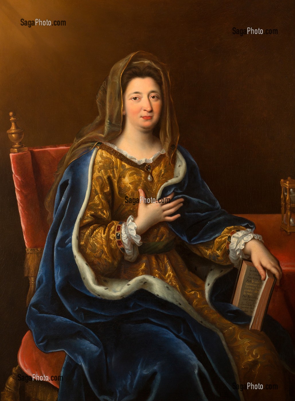 MADAME LA MARQUISE DE MAINTENON (1635-1719), NEE FRANCOISE D'AUBIGNE, REPRESENTEE EN SAINTE FRANCOISE ROMAINE, TABLEAU DE PIERRE MIGNARD DATE DE 1694, CHAMBRE DE MADAME DE MAINTENON, CHATEAU DE MAINTENON, EURE-ET-LOIR (28), FRANCE 