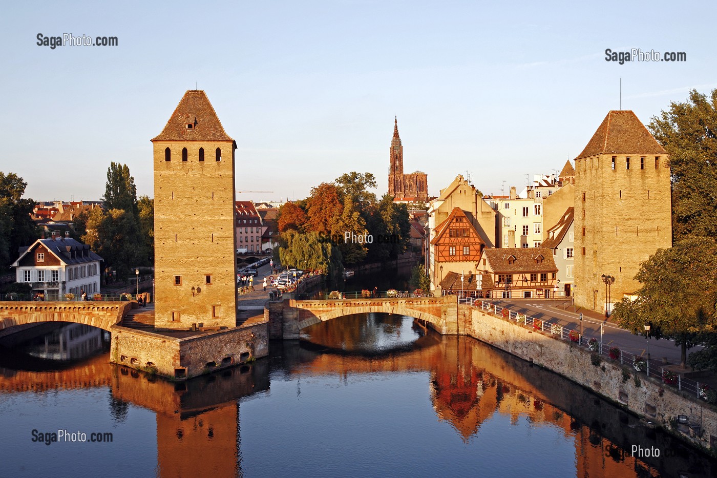 PONTS COUVERTS ET CATHEDRALE, STRASBOURG, BAS RHIN (67), ALSACE, FRANCE, EUROPE 