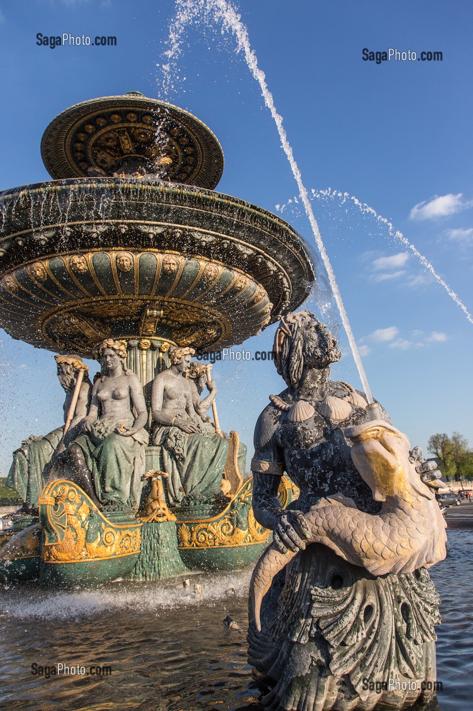 FONTAINE AVEC STATUES PLACE DE LA CONCORDE, 1ER ARRONDISSEMENT, PARIS, FRANCE 