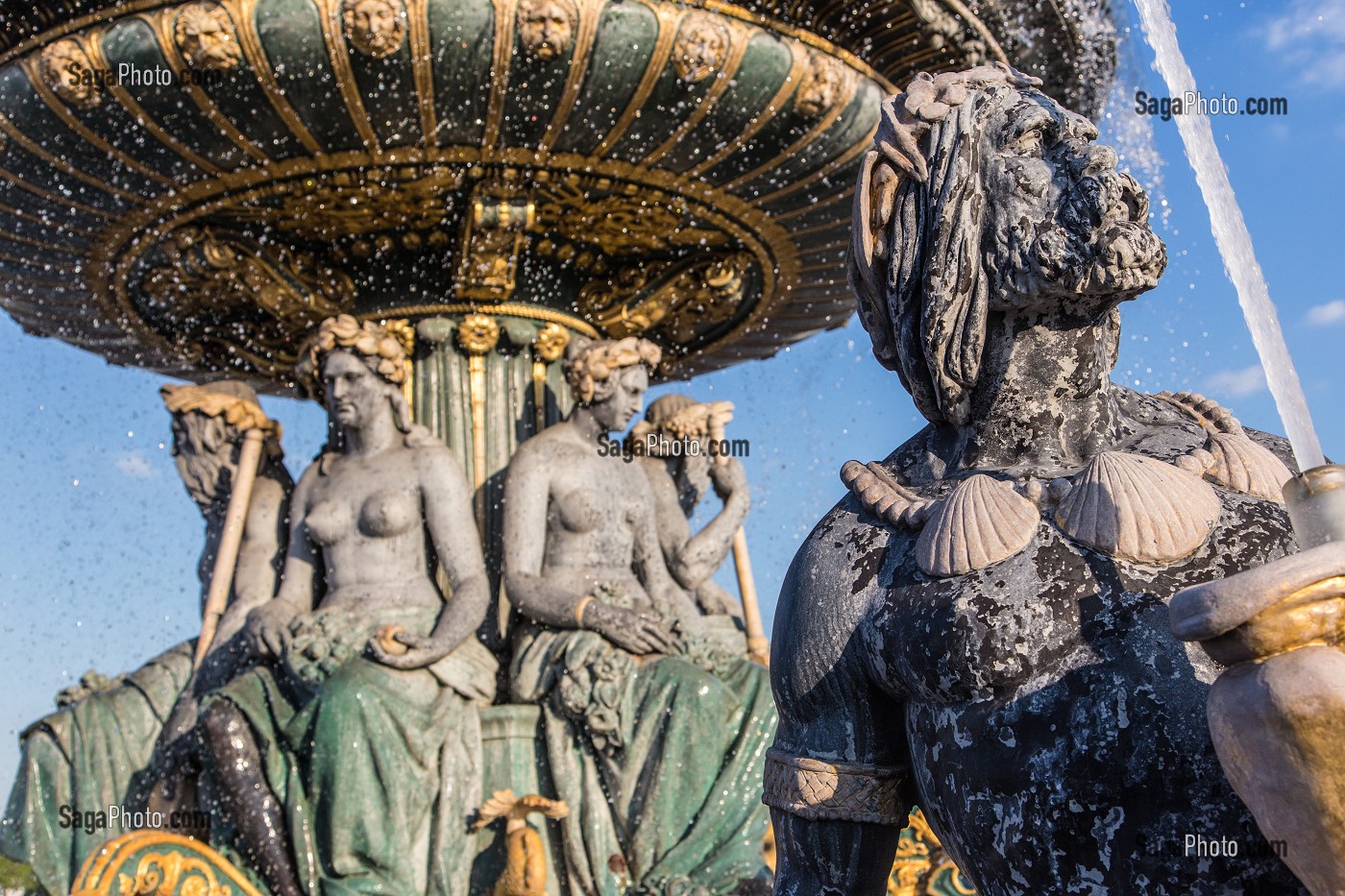 FONTAINE AVEC STATUES PLACE DE LA CONCORDE, 1ER ARRONDISSEMENT, PARIS, FRANCE 