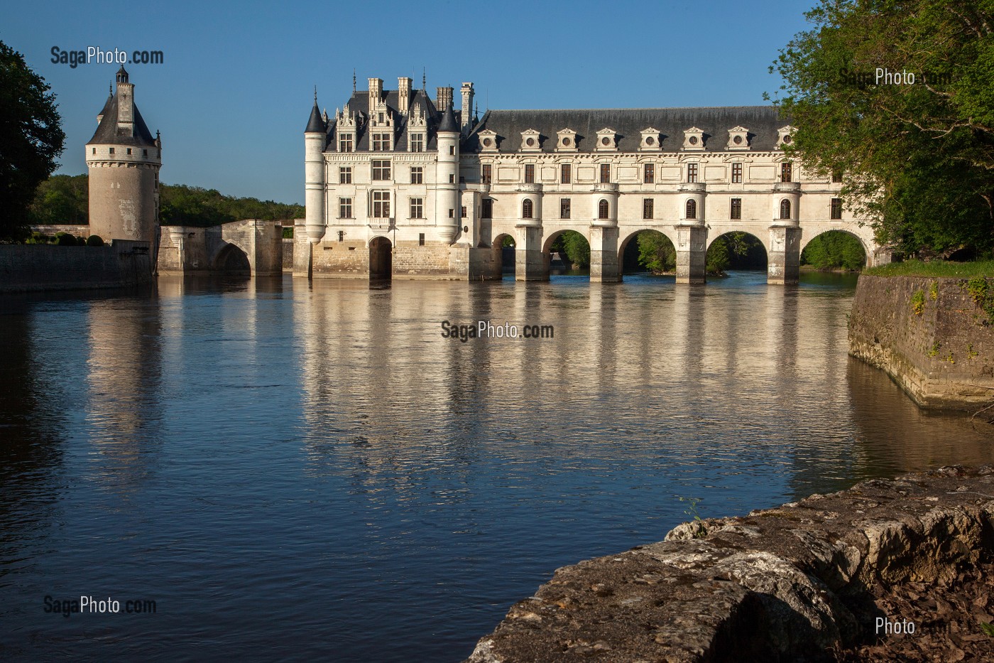 CHATEAU DE CHENONCEAU POSE SUR LES RIVES DU CHER, INDRE-ET-LOIRE (37), FRANCE 