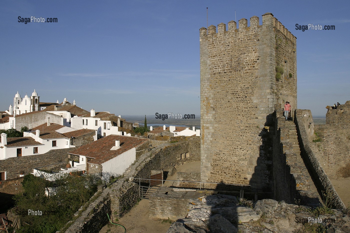 VILLAGE FORTIFIE DE MONSARAZ, ALENTEJO, PORTUGAL 