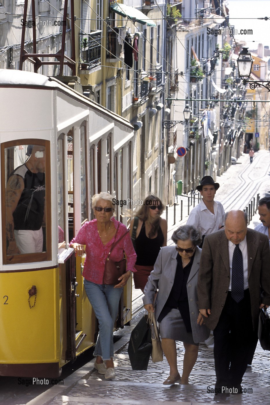ELEVADOR DA BICA (FUNICULAIRE), LISBONNE, PORTUGAL 