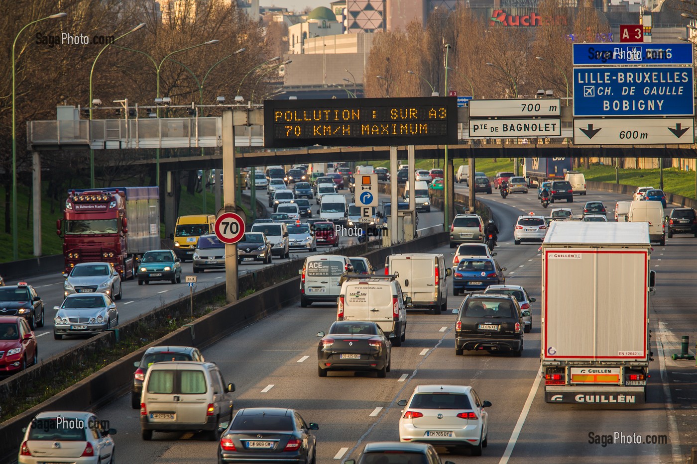 ALERTE POLLUTION SUR PARIS, FRANCE 