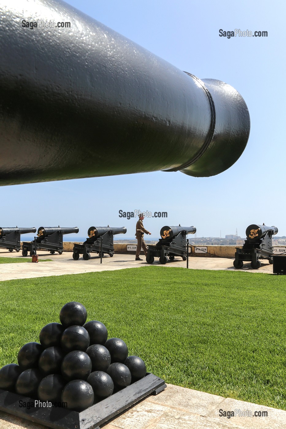  SALUTING BATTERY, UPPER BARRAKKA, VALLETTA, MALTA