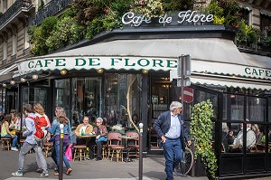 TERRASSE DU CAFE DE FLORE, BOULEVARD SAINT-GERMAIN-DES PRES, 6EME ARRONDISSEMENT, PARIS, FRANCE 