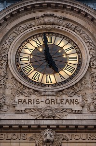 HORLOGE PARIS-ORLEANS, FACADE DE L'ANCIENNE GARE DEVENUE LE MUSEE D'ORSAY, QUAI ANATOLE FRANCE, PARIS, ILE-DE-FRANCE (75), FRANCE 