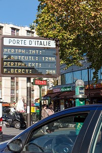 METRO DE LA PORTE D'ITALIE DANS LE 13 EME ARRONDISSEMENT, PARIS (75), FRANCE 