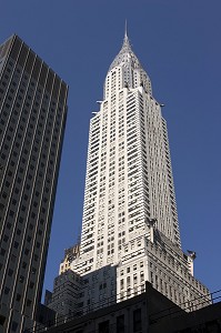 PERSPECTIVE AU PIED DU CHRYSLER BUILDING, MIDTOWN, MANHATTAN, NEW YORK CITY, ETATS-UNIS D'AMERIQUE, USA 