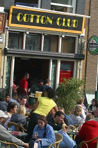 CAFE 'COTTON CLUB' SUR LA PLACE DE NIEUWMARKT, AMSTERDAM, PAYS-BAS 