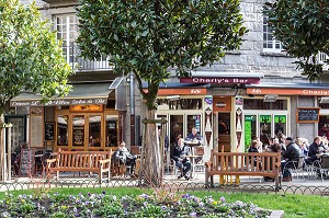 CREPERIES ET CAFES DE LA PLACE DU MARCHE AUX LEGUMES, SAINT-MALO (35), FRANCE 