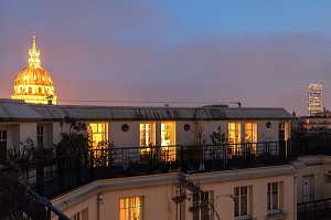 APPARTEMENT DANS LE 7EME ARRONDISSEMENT AVEC VUE SUR LE DOME ECLAIRE DE L'HOTEL DES INVALIDES, PARIS (75), FRANCE 