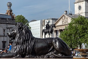 LA FONTAINE AUX LIONS DU TRAFALGAR SQUARE, LONDRES, GRANDE-BRETAGNE, EUROPE 