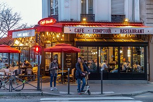 CAFE COMPTOIR RESTAURANT CHEZ BASILE A LA TOMBE DE LA NUIT, BOULEVARD PASTEUR, PARIS 1EME, FRANCE 