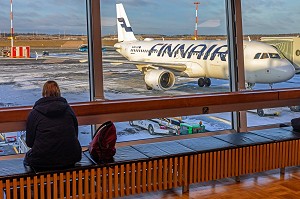  FINNAIR PLANE ON THE TARMAC AT THE HELSINKI AIRPORT, HELSINKI, FINLAND, EUROPE