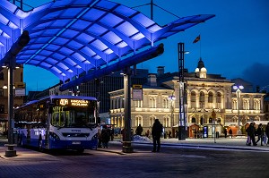  MAIN BUS STATION IN FRONT OF THE MAYOR'S OFFICER (CITY HALL), NIGHT LIGHTING, TAMPERE, FINLAND, EUROPE