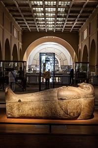 SARCOPHAGE, MUSEE EGYPTIEN DU CAIRE CONSACRE A L'ANTIQUITE EGYPTIENNE, LE CAIRE, EGYPTE, AFRIQUE 