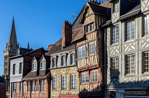  FACADES OF 15TH, 16TH AND 17TH CENTURY HALF-TIMBERED HOUSES, RUE HENRI CHERON, LISIEUX, PAYS D'AUGE, NORMANDY, FRANCE