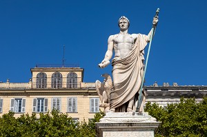 STATUE DE NAPOLEON BONAPARTE EN EMPEREUR ROMAIN SUR LA PLACE SAINT-NICOLAS A BASTIA