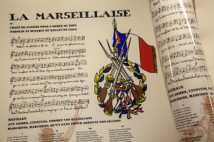 LA MARSEILLAISE, CHANT DE GUERRE REVOLUTIONNAIRE POUR L'ARMEE DU RHIN ECRIT PAR ROUGET DE LISLE EN 1792 ET DEVENU L'HYMNE NATIONAL DE LA REPUBLIQUE FRANCAISE, IMPRIMERIE DU MOULIN A PAPIER RICHARD DE BAS, AMBERT, PUY-DE-DOME (63), FRANCE 