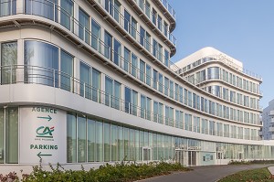 CREDIT AGRICOLE BRIE PICARDIE ET ROND POINT SIMONE VEIL, CHESSY, VAL D'EUROPE, MARNE LA VALLEE, SEINE ET MARNE (77), FRANCE, EUROPE 