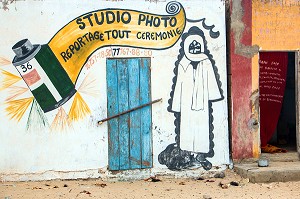 STUDIO PHOTO ET REPORTAGES, NDIEDENE, REGION DE SAINT-LOUIS-DU-SENEGAL, SENEGAL, AFRIQUE DE L'OUEST 